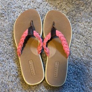 Sperry flip flops